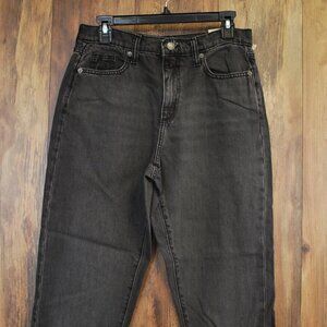 NWT Universal Thread Black Boyfriend Slim Hip/Thigh Tapered Leg Non Stretch Jean